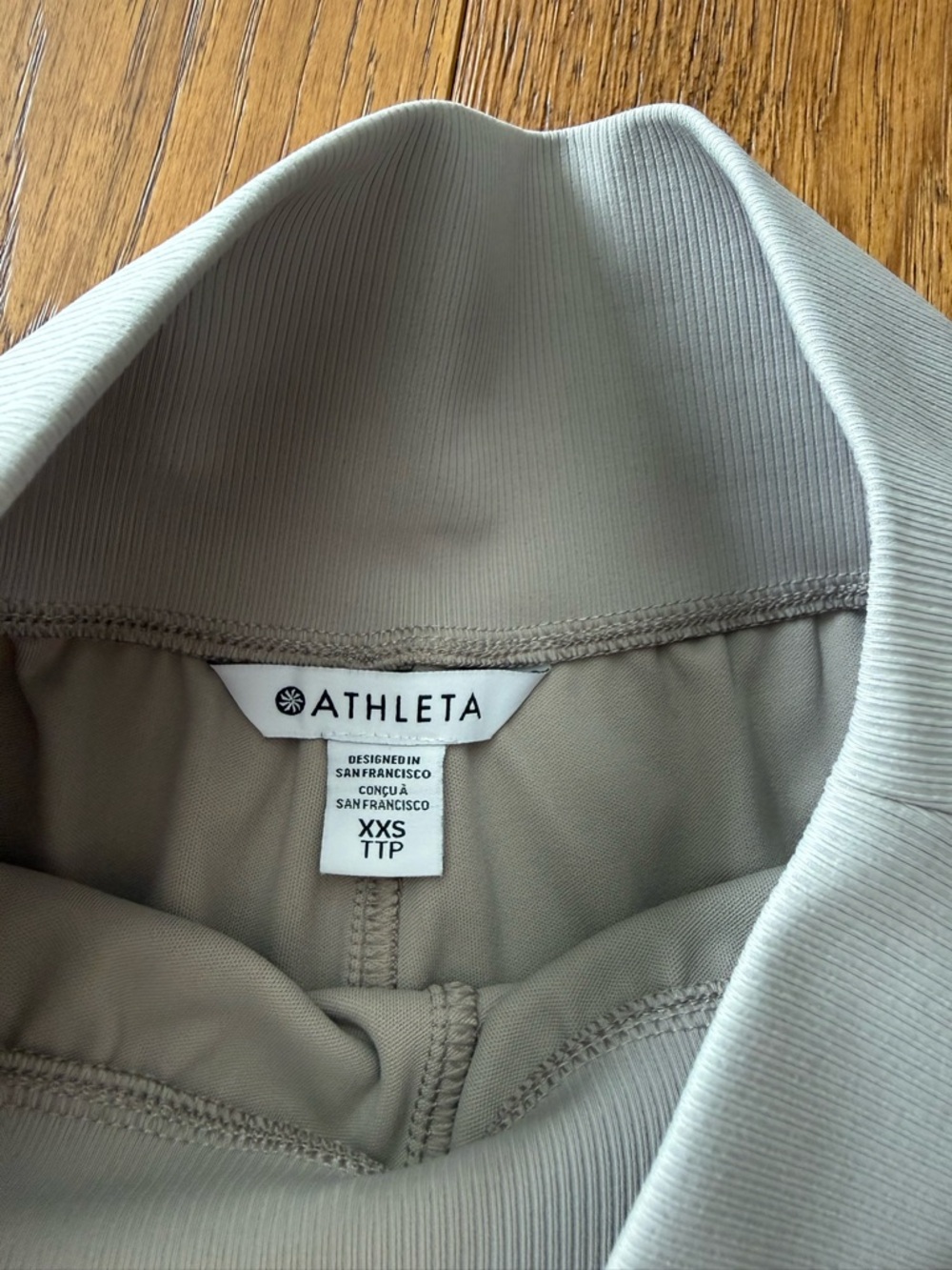 Athleta Venice Cargo Wide Leg Cargo Pants in Light Tan - Picture 6 of 10